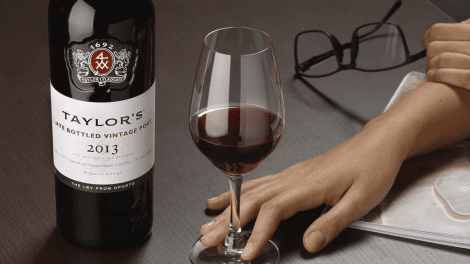 CAVES TAYLOR'S VISITA GUIADA PROVA DE VINHOS