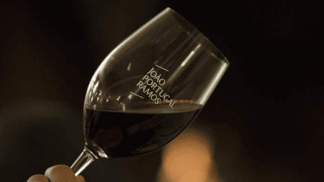 JOÃO PORTUGAL RAMOS VISITA GUIADA E PROVA DE VINHOS