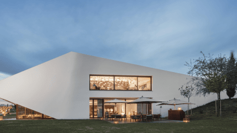 LAND VINEYARDS WINE RESORT