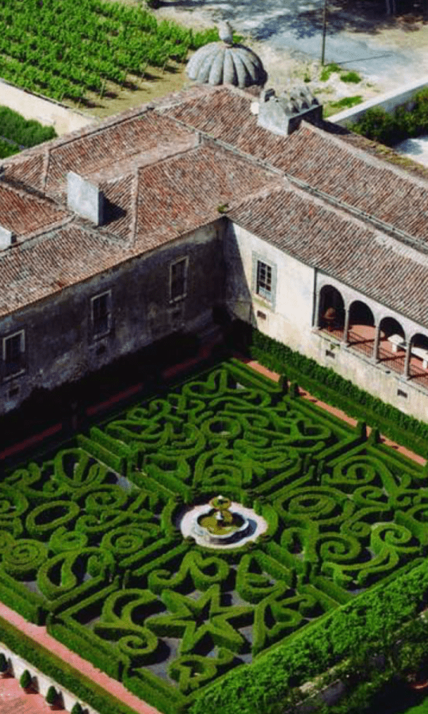 PALACE, MUSEUM AND QUINTA DA BACALHÔA