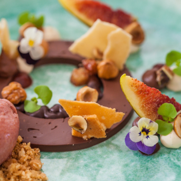 gourmet plate at divinus restaurant in evora 